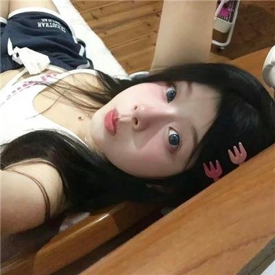 一个叫阿宝的男孩